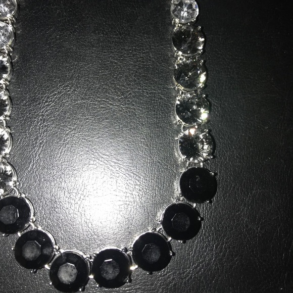 Loft Statement Necklace - Picture 3 of 3